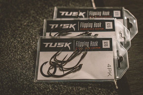 6TH SENSE TUSK FLIPPING HOOK - SCREWLOCK KEEPER