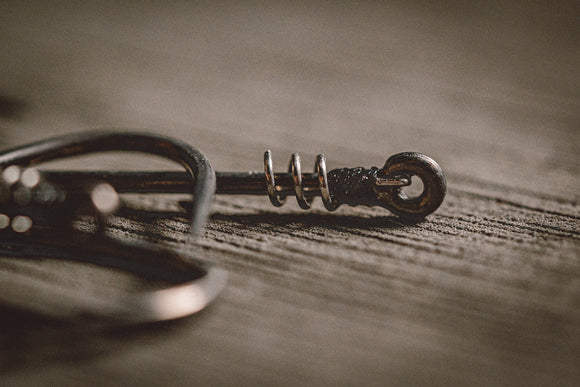6TH SENSE TUSK FLIPPING HOOK - SCREWLOCK KEEPER