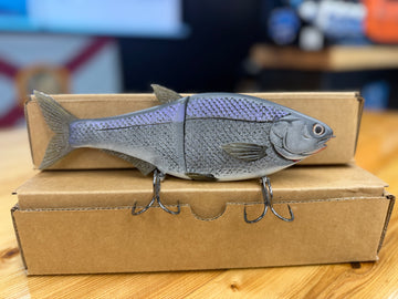 HINKLE SHAD GLIDEBAIT - (PAINTED)